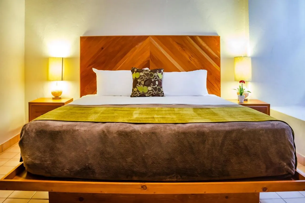 Hotel Castillo Blarney Inn Cabo San Lucas